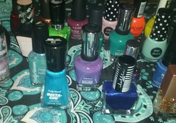 20 NailPolishes!!! - Picture 4 of 8